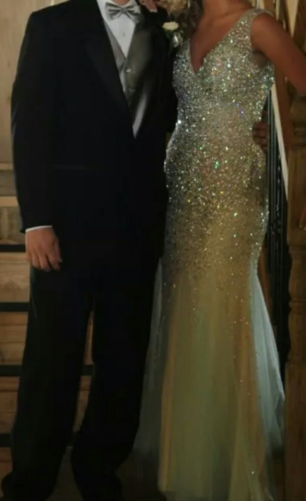 Dress👗 - Picture 6 of 8